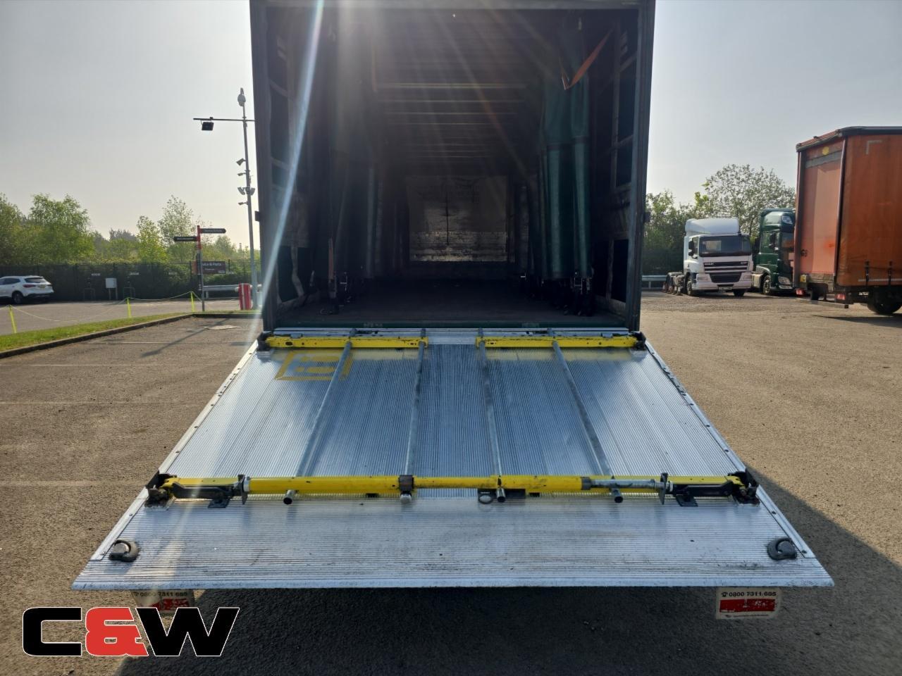 Vehicle image 20